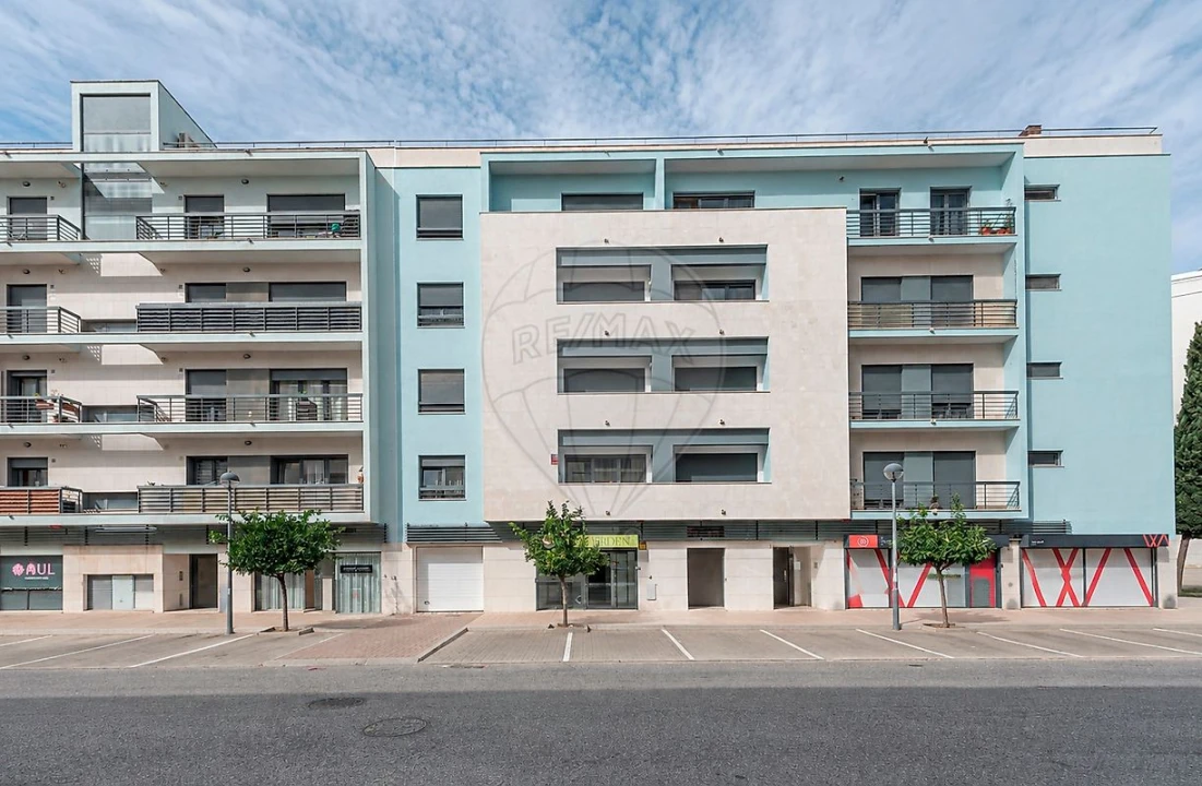 Apartamento T3 para Arrendamento em Santa Iria de Azoia, São João da Talha e Bobadela Foto 3