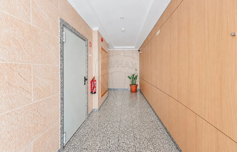 Apartamento T3 para Arrendamento em Santa Iria de Azoia, São João da Talha e Bobadela Foto 33