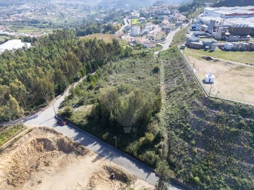 Armazém para Venda em Vila Chã, Codal e Vila Cova de Perrinho