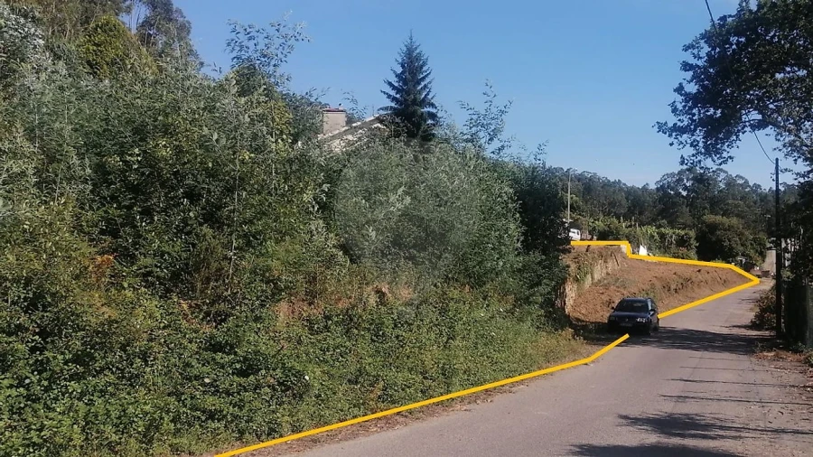 Terreno para Venda em Ossela Foto 9
