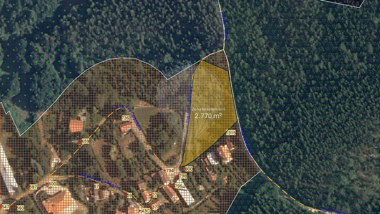 Terreno para Venda em Ossela Foto 7