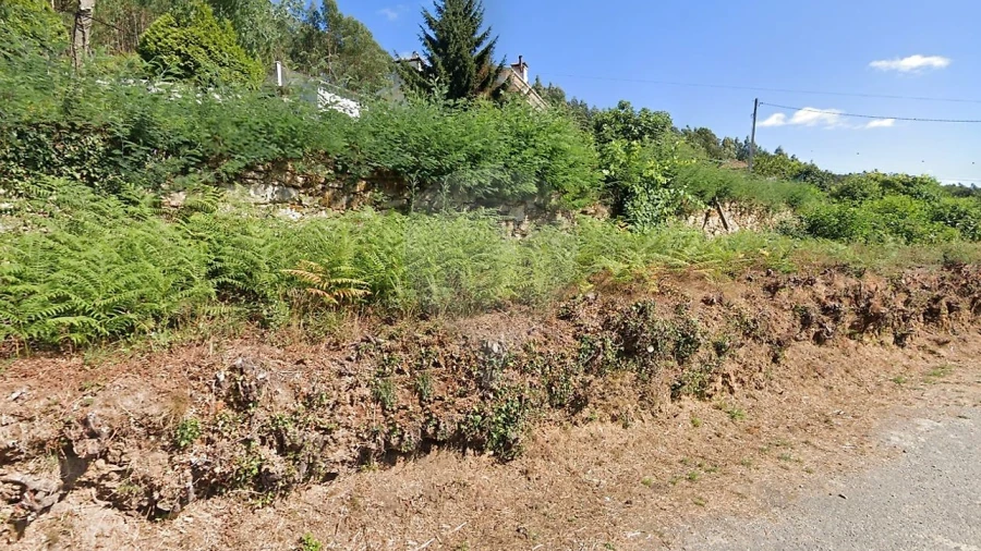 Terreno para Venda em Ossela