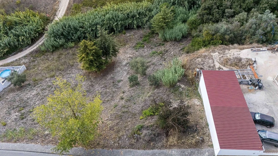 Terreno para Venda em Carregado e Cadafais