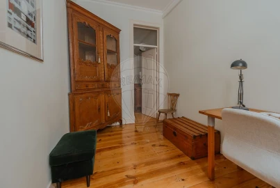 Apartamento T2 para Arrendamento em Santa Maria Maior