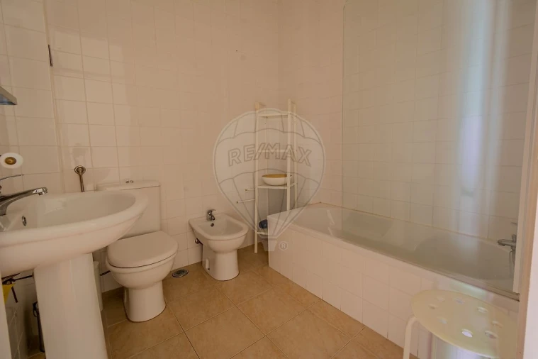 Apartamento T2 para Arrendamento em Santa Maria Maior Foto 10