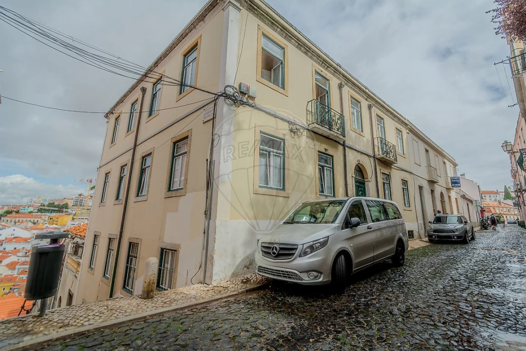 Apartamento T2 para Arrendamento em Santa Maria Maior Foto 13