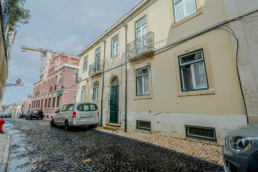 Apartamento T2 para Arrendamento em Santa Maria Maior Foto 12