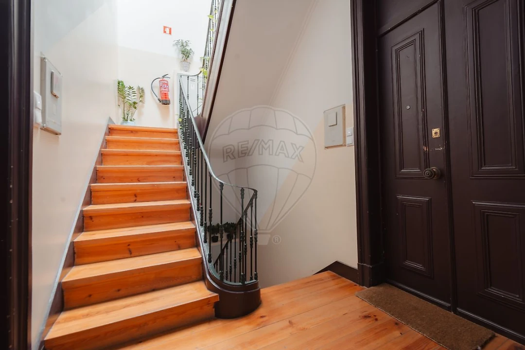 Apartamento T2 para Arrendamento em Santa Maria Maior Foto 9