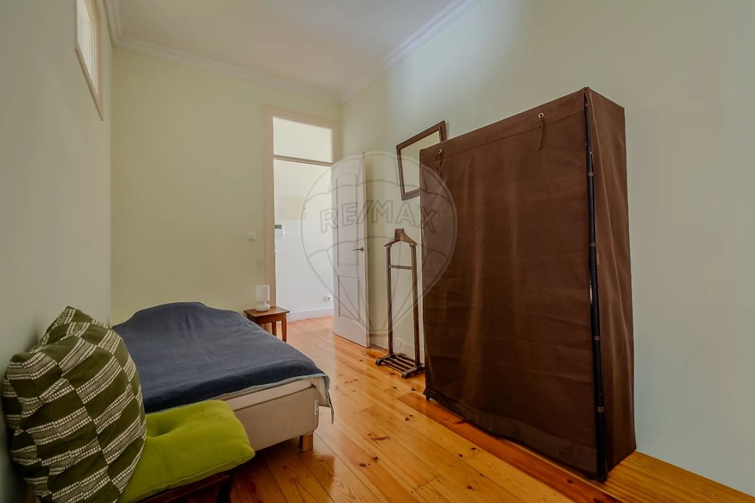 Apartamento T2 para Arrendamento em Santa Maria Maior Foto 4