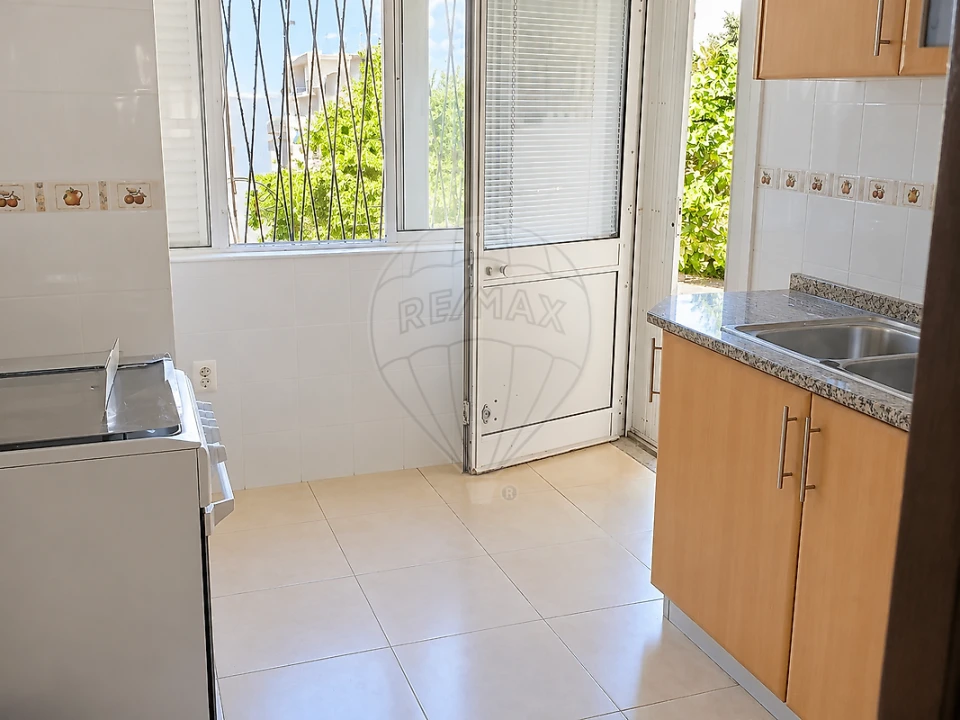 Moradia T3 para Venda em Oeiras e São Julião da Barra, Paço de Arcos e Caxias Foto 5