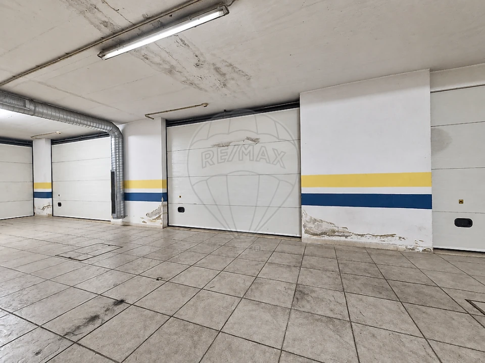 Apartamento T2 para Venda em Póvoa de Santo Adrião e Olival Basto Foto 34