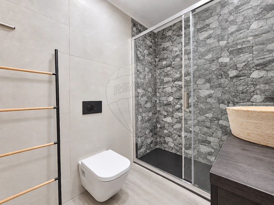 Apartamento T2 para Venda em Póvoa de Santo Adrião e Olival Basto Foto 5