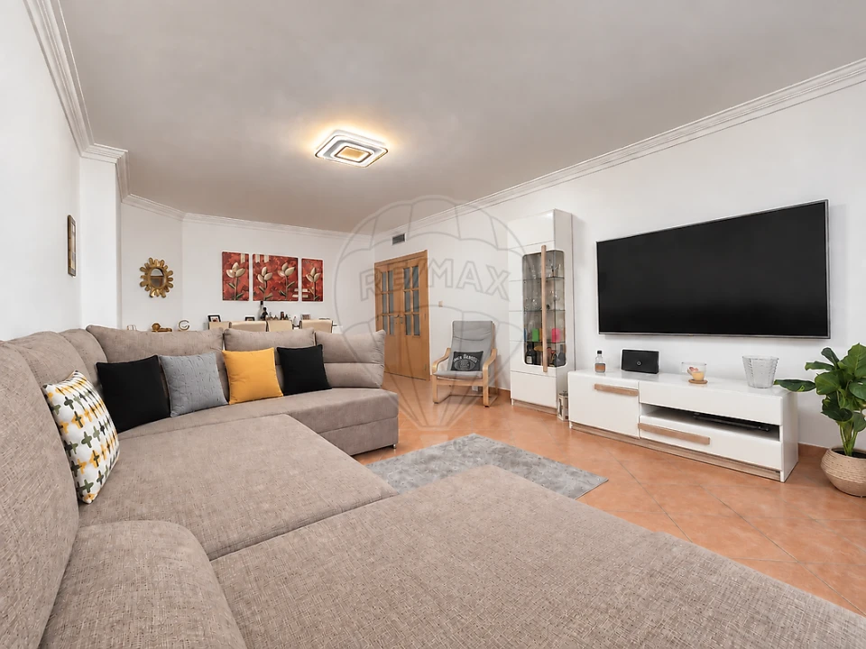 Apartamento T2 para Venda em Póvoa de Santo Adrião e Olival Basto Foto 23