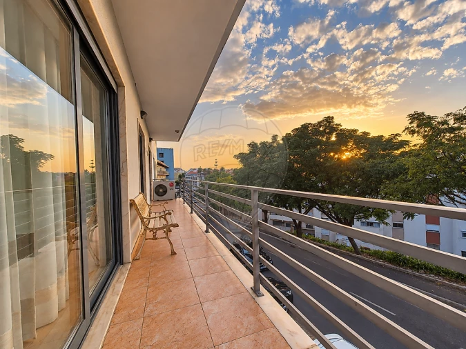 Apartamento T2 para Venda em Póvoa de Santo Adrião e Olival Basto Foto 37