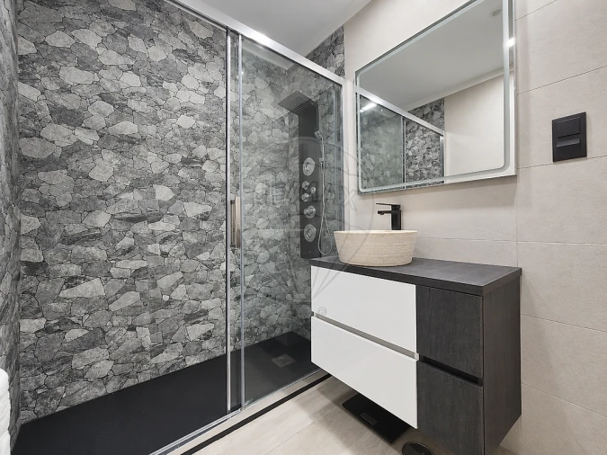 Apartamento T2 para Venda em Póvoa de Santo Adrião e Olival Basto Foto 9