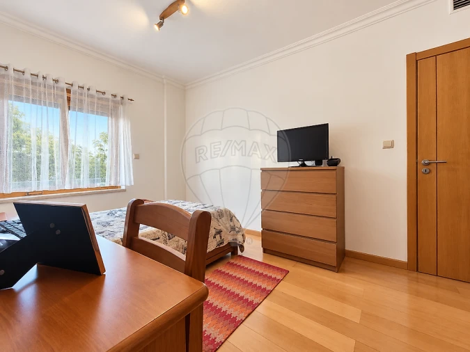 Apartamento T2 para Venda em Póvoa de Santo Adrião e Olival Basto Foto 8