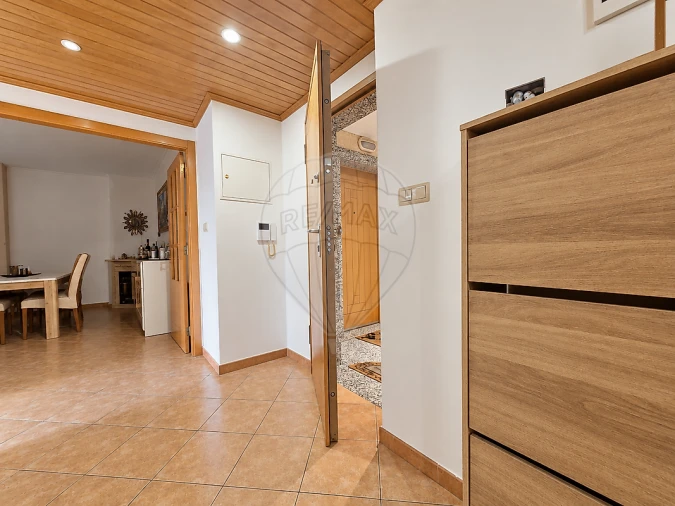 Apartamento T2 para Venda em Póvoa de Santo Adrião e Olival Basto Foto 35