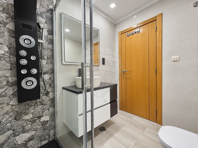 Apartamento T2 para Venda em Póvoa de Santo Adrião e Olival Basto Foto 6