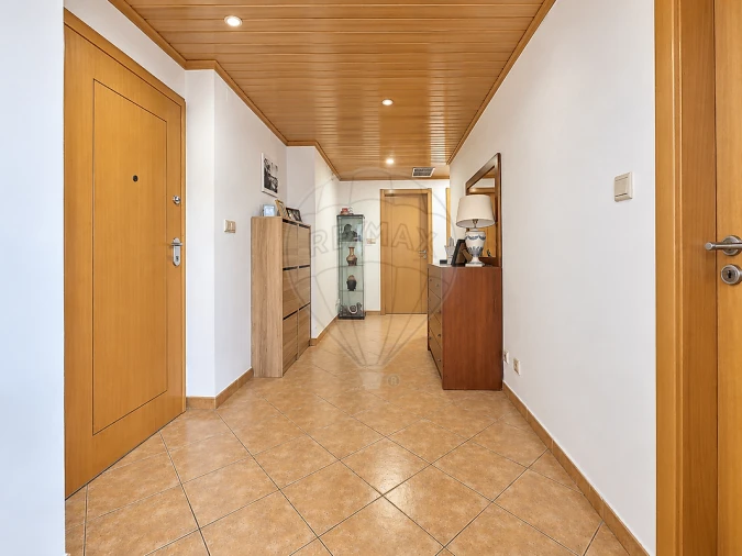 Apartamento T2 para Venda em Póvoa de Santo Adrião e Olival Basto Foto 39