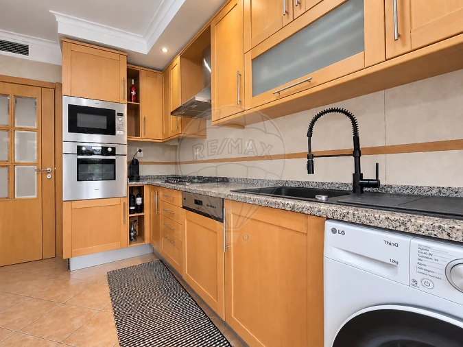 Apartamento T2 para Venda em Póvoa de Santo Adrião e Olival Basto Foto 18