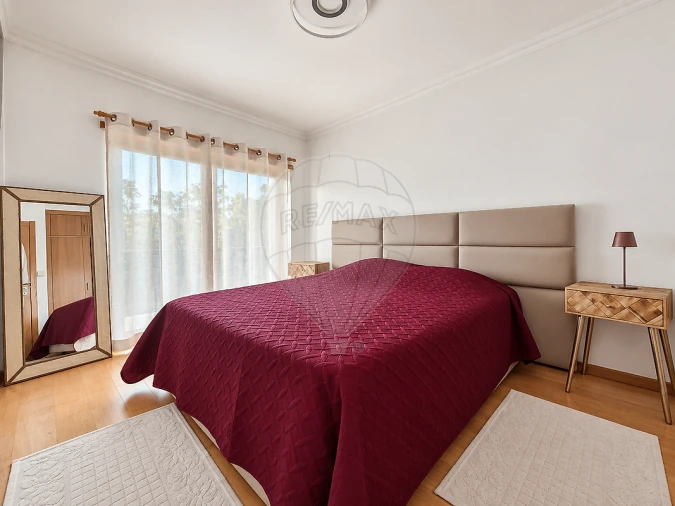 Apartamento T2 para Venda em Póvoa de Santo Adrião e Olival Basto Foto 13