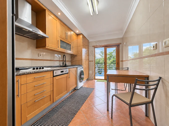 Apartamento T2 para Venda em Póvoa de Santo Adrião e Olival Basto Foto 17