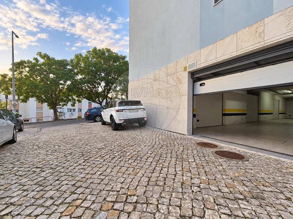 Apartamento T2 para Venda em Póvoa de Santo Adrião e Olival Basto Foto 41