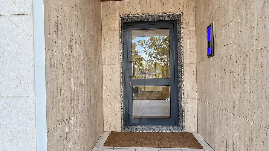 Apartamento T2 para Venda em Póvoa de Santo Adrião e Olival Basto