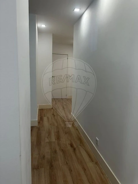 Apartamento T1 para Arrendamento em Odivelas