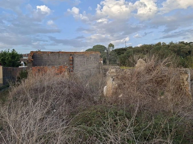 Moradia T0 para Venda em Rio Maior Foto 2