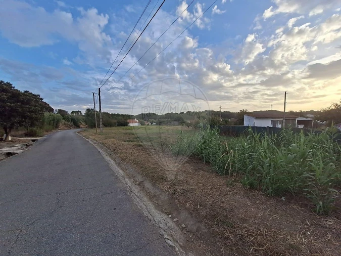 Moradia T0 para Venda em Rio Maior Foto 6
