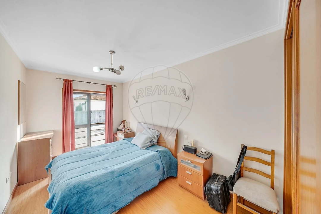 Apartamento T3 para Venda em Palhaça Foto 5