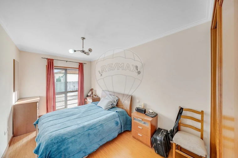 Apartamento T3 para Venda em Palhaça Foto 5