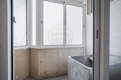 Apartamento T4 para Venda em Lordelo do Ouro e Massarelos