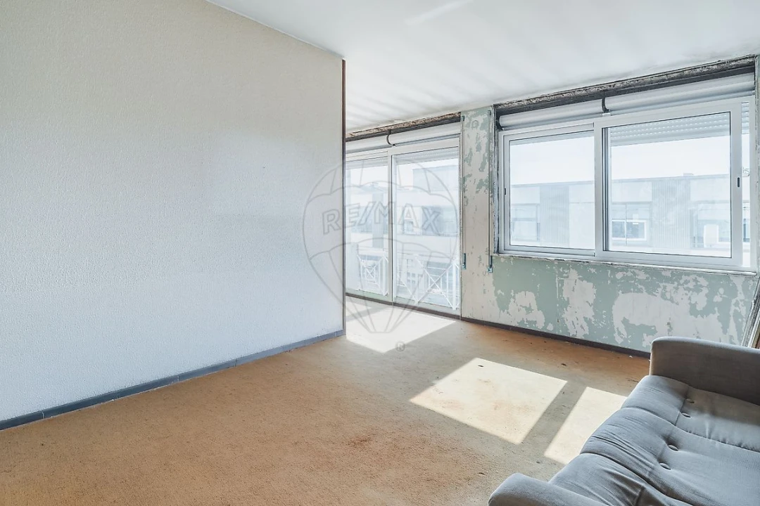 Apartamento T4 para Venda em Lordelo do Ouro e Massarelos Foto 9
