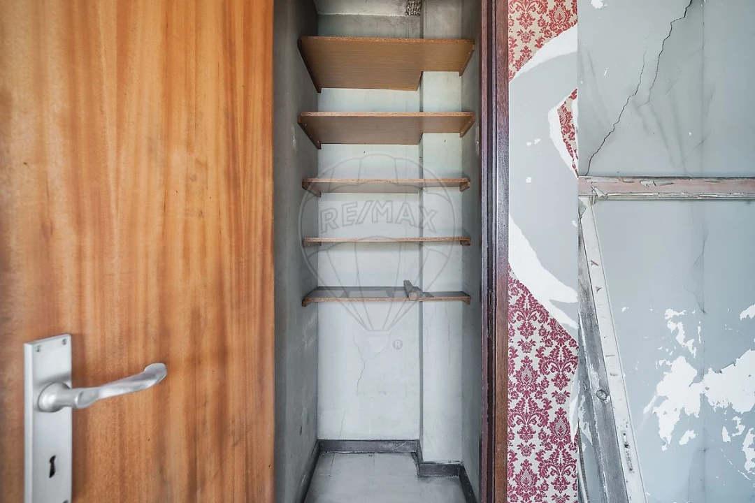 Apartamento T4 para Venda em Lordelo do Ouro e Massarelos Foto 19