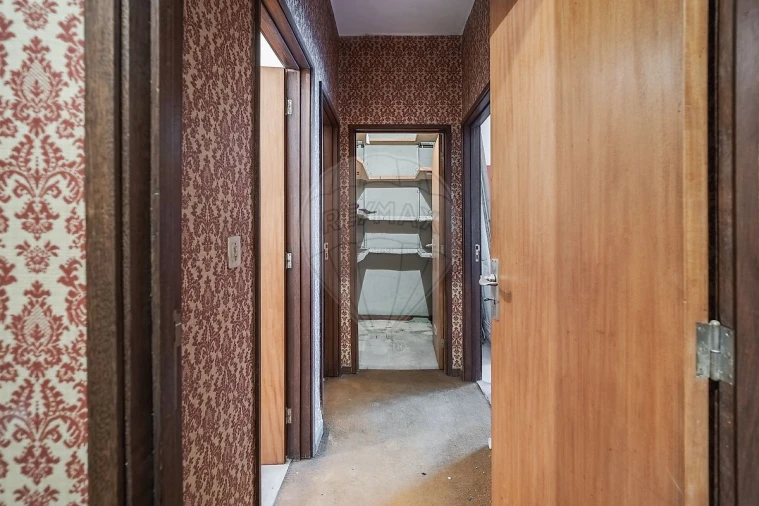 Apartamento T4 para Venda em Lordelo do Ouro e Massarelos Foto 3