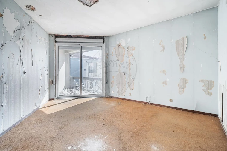 Apartamento T4 para Venda em Lordelo do Ouro e Massarelos Foto 23