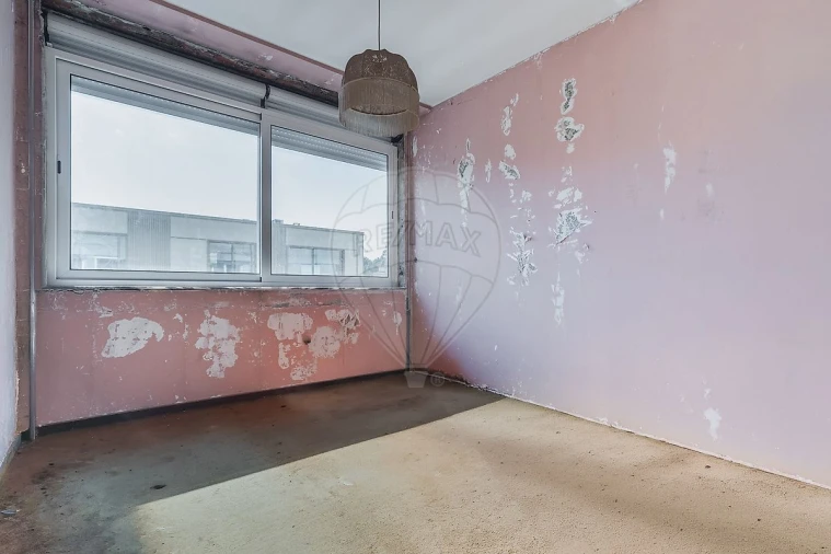 Apartamento T4 para Venda em Lordelo do Ouro e Massarelos Foto 17