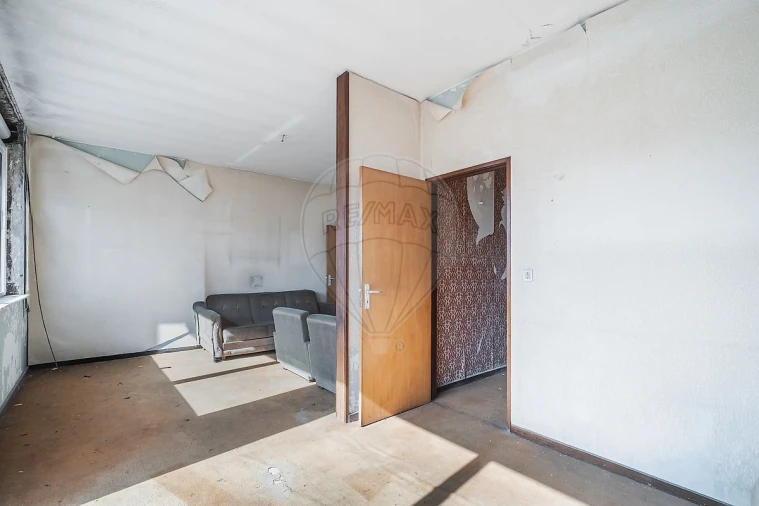 Apartamento T4 para Venda em Lordelo do Ouro e Massarelos Foto 12