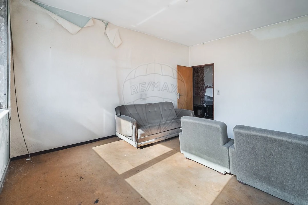Apartamento T4 para Venda em Lordelo do Ouro e Massarelos Foto 14