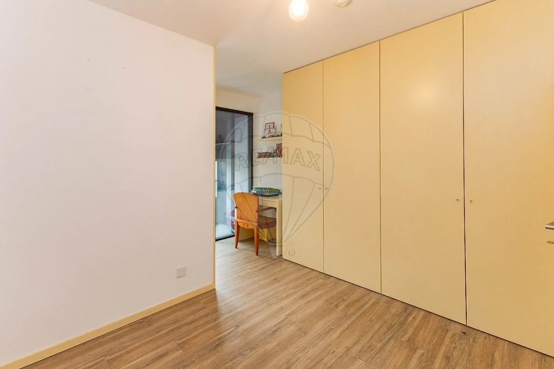Moradia T4 para Venda em Custóias, Leça do Balio e Guifões Foto 22