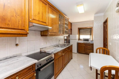 Apartamento T2 para Arrendamento em Paranhos