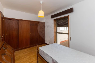 Apartamento T2 para Arrendamento em Paranhos