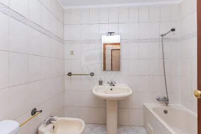 Apartamento T2 para Arrendamento em Paranhos