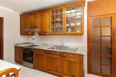 Apartamento T2 para Arrendamento em Paranhos