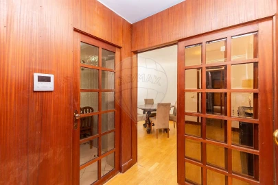 Apartamento T2 para Arrendamento em Paranhos