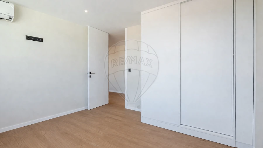 Apartamento T1 para Venda em Paranhos