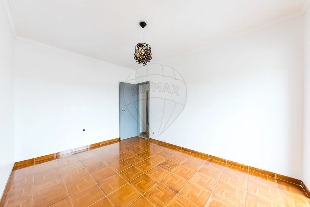 Apartamento T3 para Venda em Seixal, Arrentela e Aldeia de Paio Pires Foto 37