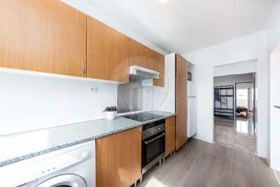 Apartamento T3 para Venda em Seixal, Arrentela e Aldeia de Paio Pires
